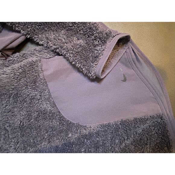 Nike Fuzzy Sherpa Teddy Bear Hoodie Pullover Women Size Small Athletic - Picture 2 of 8